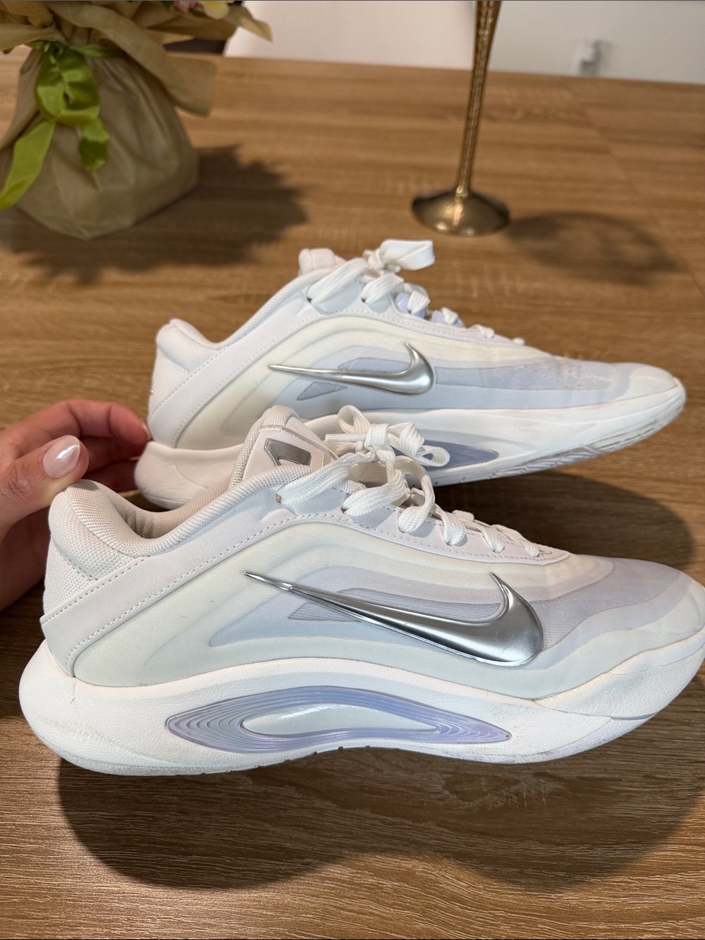 Nike Women's White and Silver Athletic Sneakers